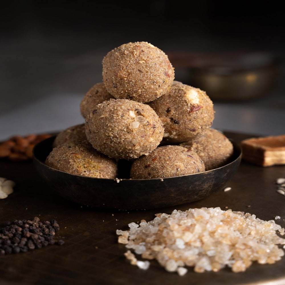 Gond Laddu
